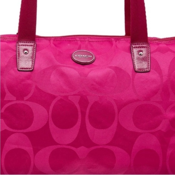 COACH Signature Pink Monogram Weekender Shoulder Bag Snap on Int. Matching Pouch - Picture 9 of 16